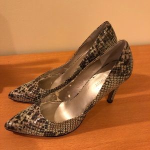 Nine West Snake Skin Heels Size 10